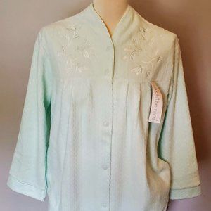 NWT! Miss Elaine Dreamy Nights Snap Robe - Size M